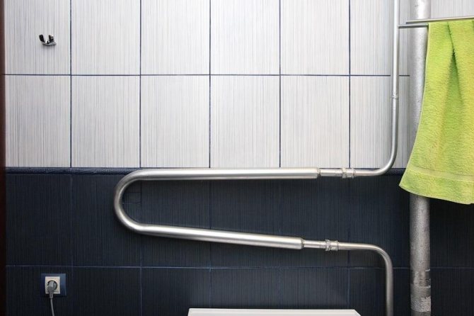 Как да нарисувате нагревател за кърпи в баня и отоплителни тръби