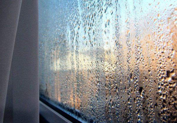 Как да се отървем от влагата в апартамент или къща: устройства и методи