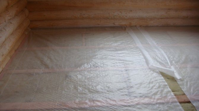Парна бариера за пода в дървена къща: процедура за монтаж