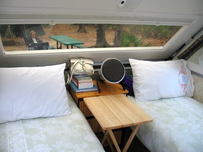 С малък отпечатък преносим каталитичен нагревател може лесно да отоплява малка стая или палатка