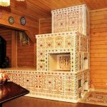 Руската печка е вътрешна украса и талисман на къщата.