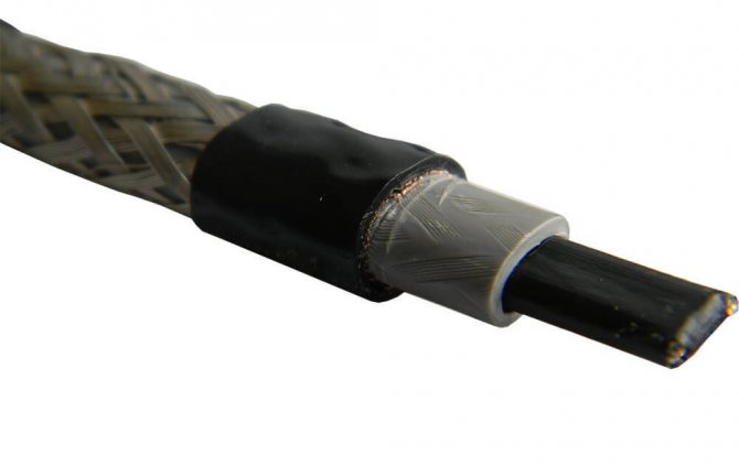 Саморегулиращ се флуорополимерен кабел с обвивка
