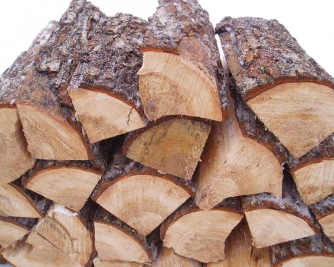 Борови дърва за огрев