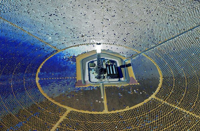 Термална слънчева електроцентрала в Испания (град Севиля)