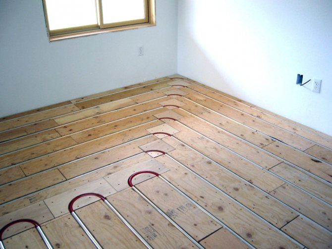 Монтаж на подово отопление под паркетна дъска