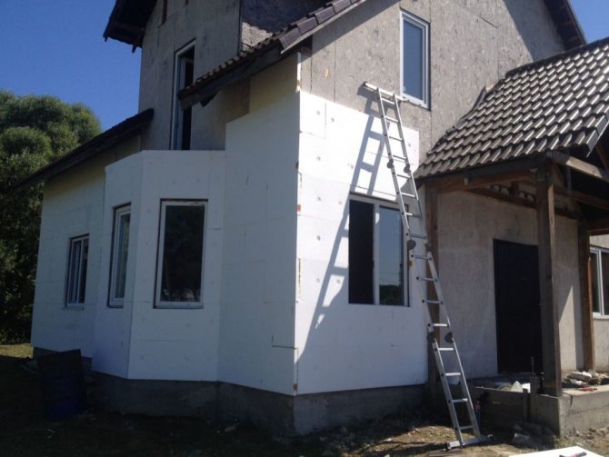 Изолация на фасадата на къщата с полистирол - снимка 6
