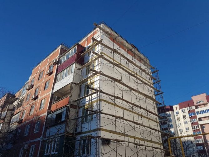 Изолация на фасадата на жилищна сграда