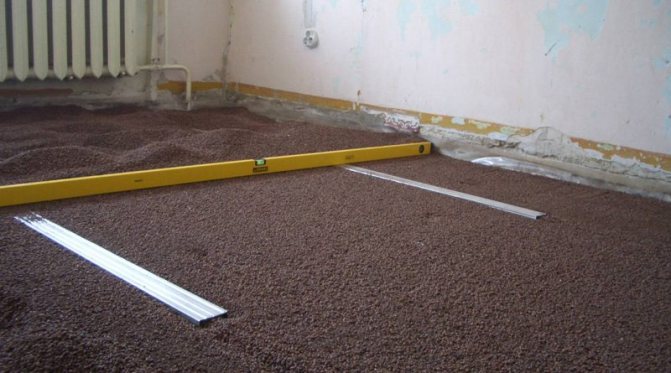 Изолация на пода с експандирана глина под замазката